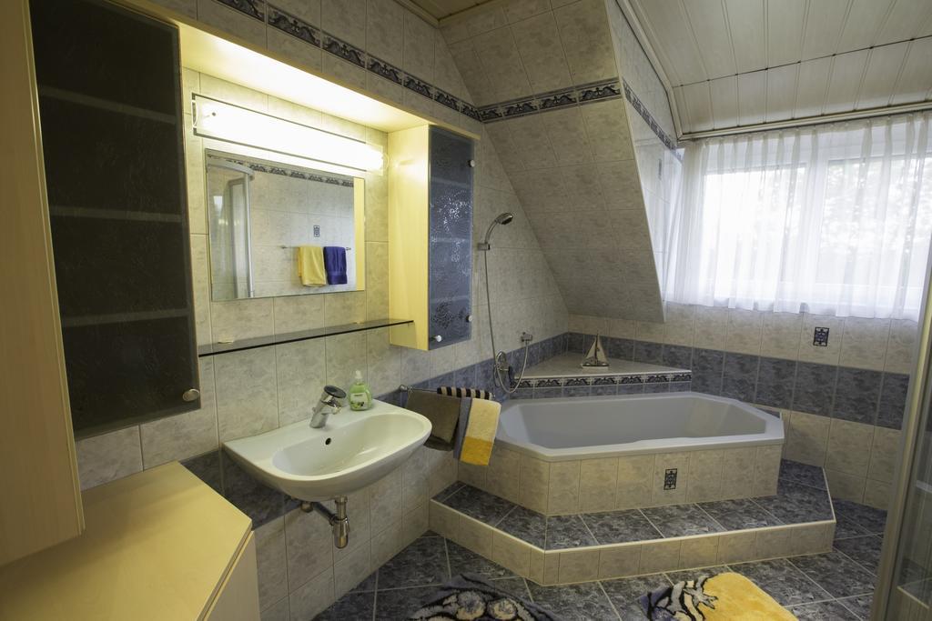Wunderhof Villa Schiefling am See Bilik gambar